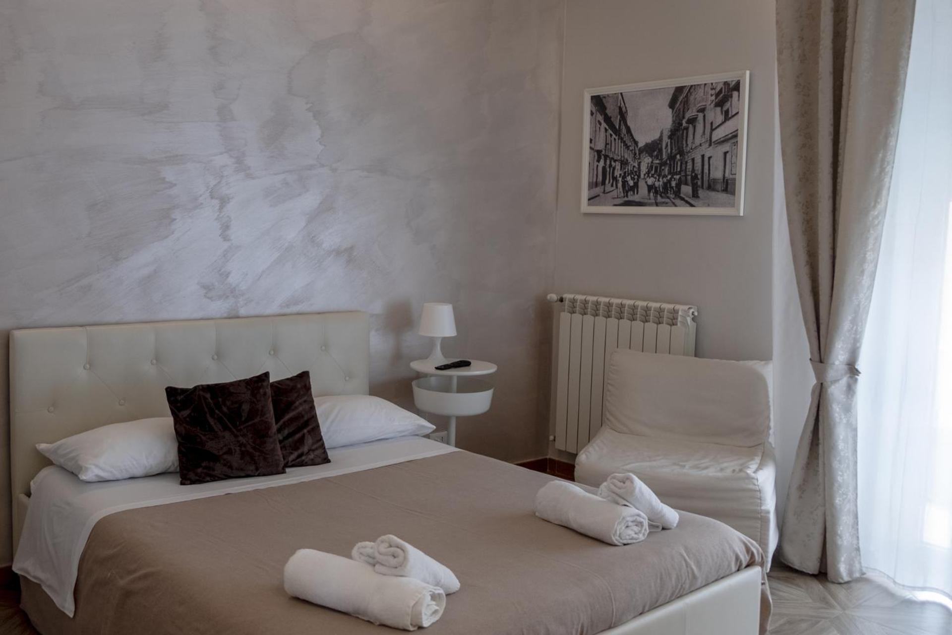 Bed & Breakfast Domus Monasteire