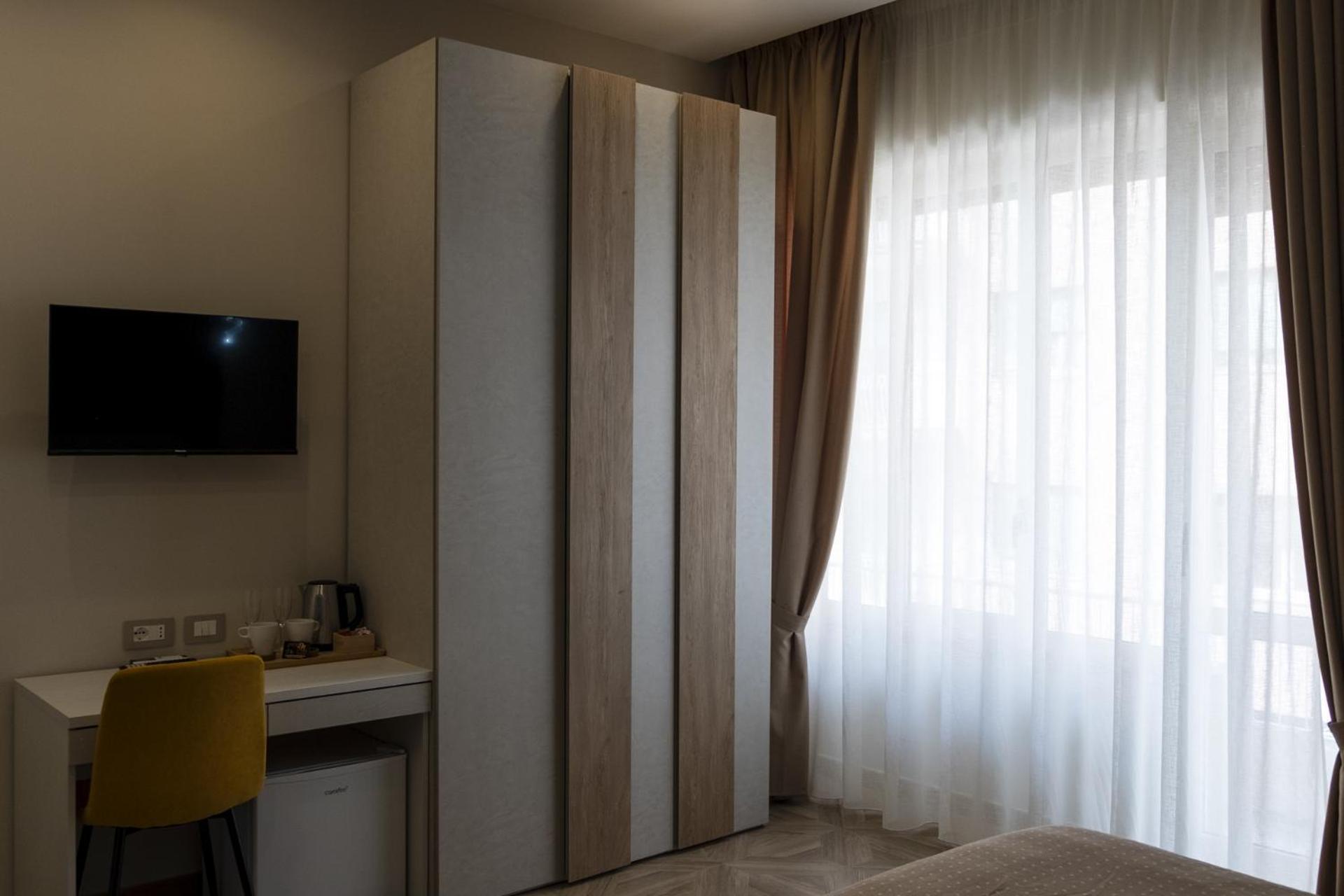 Couette-café Domus Monasteire Pagani