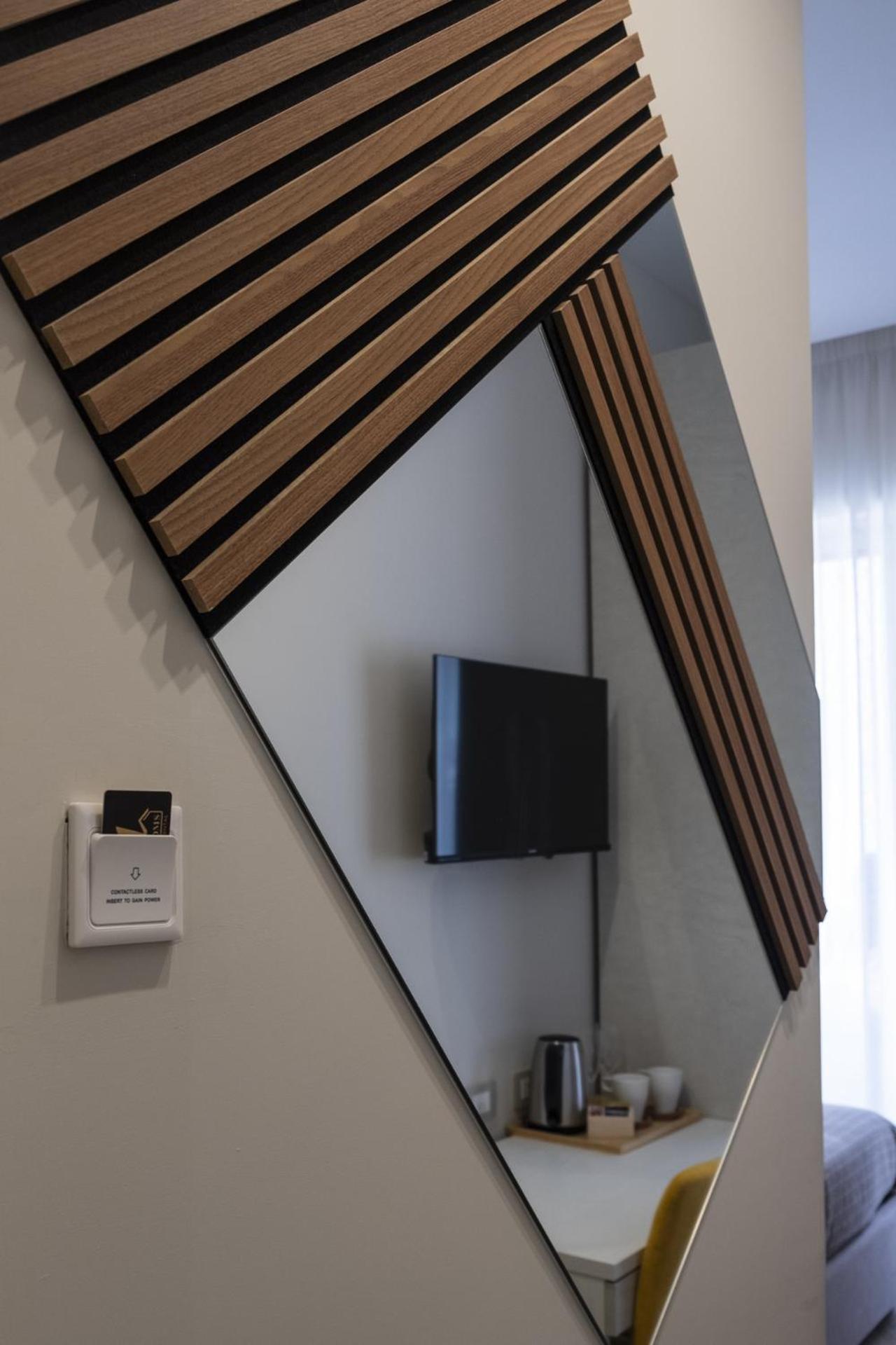 Couette-café Domus Monasteire 3*